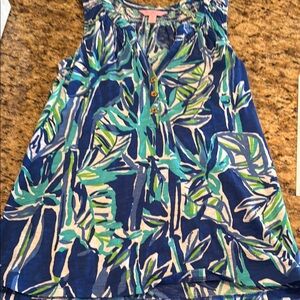 Lilly Pulitzer Essie Top in the "Blue Crush Bamboom" XS 💙💚